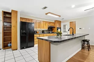 1004 Gladstone Ave, Azle, TX 76020 - Photo 5