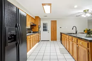 1004 Gladstone Ave, Azle, TX 76020 - Photo 7