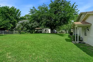 1004 Gladstone Ave, Azle, TX 76020 - Photo 21