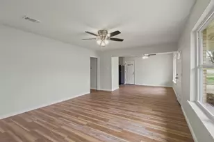 732 W Bullock St, Denison, TX 75020 - Photo 5