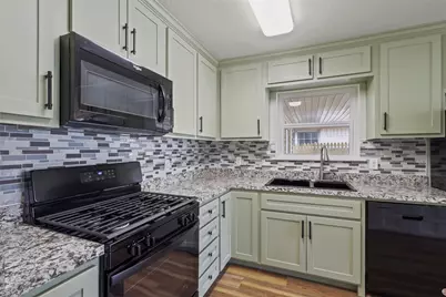 732 W Bullock Street, Denison, TX 75020 - Photo 9