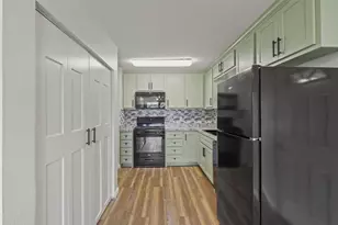 732 W Bullock St, Denison, TX 75020 - Photo 7