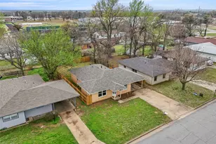 732 W Bullock St, Denison, TX 75020 - Photo 27