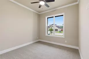 702 Anne Rd, Van Alstyne, TX 75495 - Photo 11