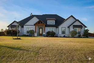 820 Dove Meadow Trl, Waxahachie, TX 75167 - Photo 1