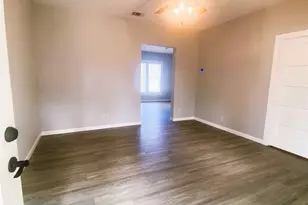 308 N Shawnee St, Ennis, TX 75119 - Photo 5