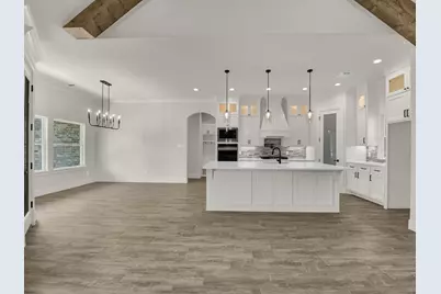 305 Wrangler Court, Weatherford, TX 76088 - Photo 17