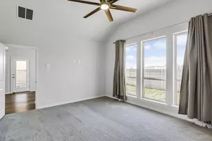 5005 Shadetree St, Little Elm, TX 76227 - Photo 9