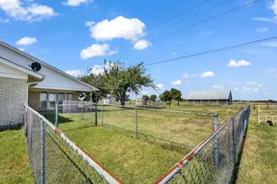 5108 Woodard Ave, Cleburne, TX 76033 - Photo 7