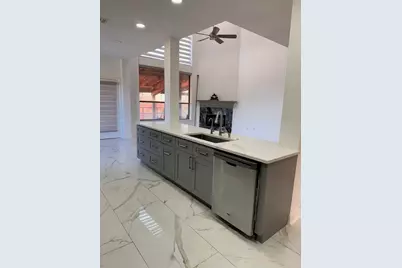 1060 Valley Vista Drive, Irving, TX 75063 - Photo 17