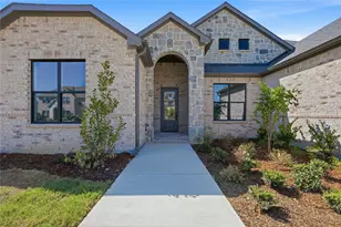 1329 Benjamin Trl, Van Alstyne, TX 75495 - Photo 3