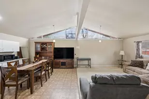 161 W Shore Dr, Lewisville, TX 75057 - Photo 11