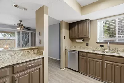 2253 Spicewood Lane, Carrollton, TX 75006 - Photo 17