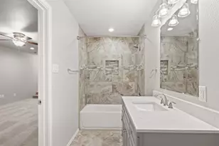 4404 W Fernwood Ct, Granbury, TX 76049 - Photo 9