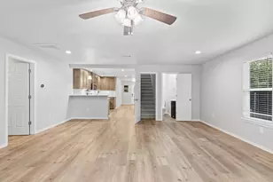 4404 W Fernwood Ct, Granbury, TX 76049 - Photo 23