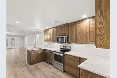 4404 W Fernwood Court, Granbury, TX 76049 - Photo 13