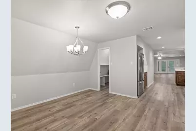 4404 W Fernwood Court, Granbury, TX 76049 - Photo 11