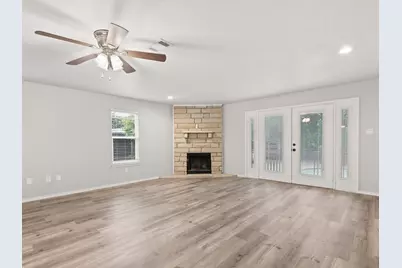 4404 W Fernwood Court, Granbury, TX 76049 - Photo 19
