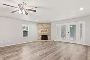 4404 W Fernwood Ct, Granbury, TX 76049 - Photo 19