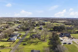 301 Tinsley W, Robinson, TX 76706 - Photo 35