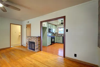 210 E Daugherty Drive, Garland, TX 75041 - Photo 9