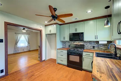 210 E Daugherty Drive, Garland, TX 75041 - Photo 13