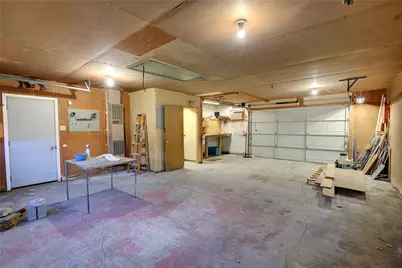 210 E Daugherty Drive, Garland, TX 75041 - Photo 35