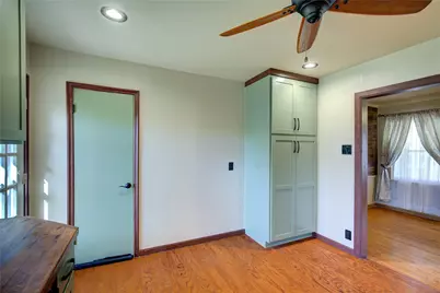 210 E Daugherty Drive, Garland, TX 75041 - Photo 15