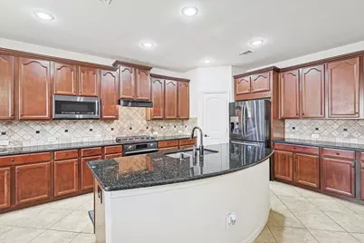 2964 Bahia, Grand Prairie, TX 75054 - Photo 3