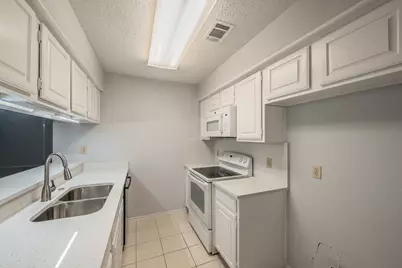 2800 Keller Springs Road #1D, Carrollton, TX 75006 - Photo 13