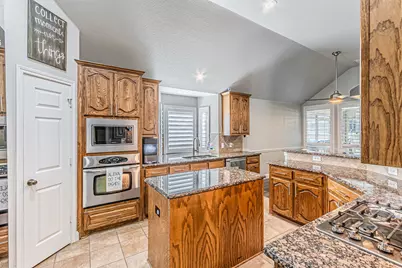 13625 Saddlewood Drive, Fort Worth, TX 76052 - Photo 19