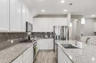 2809 Ranger Ln, Aubrey, TX 76227 - Photo 11