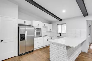 10039 Shadyview Dr, Dallas, TX 75238 - Photo 7