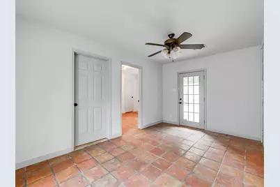 10039 Shadyview Drive, Dallas, TX 75238 - Photo 13