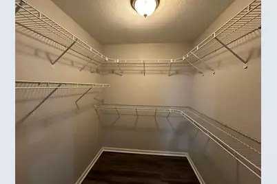 927 S Riverside Drive, Grapevine, TX 76051 - Photo 9