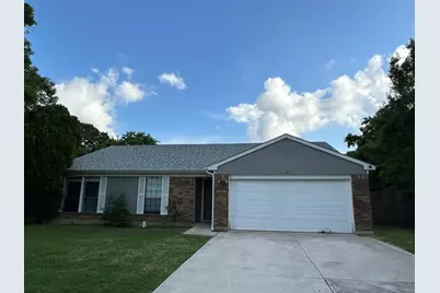 927 S Riverside Drive, Grapevine, TX 76051 - Photo 1