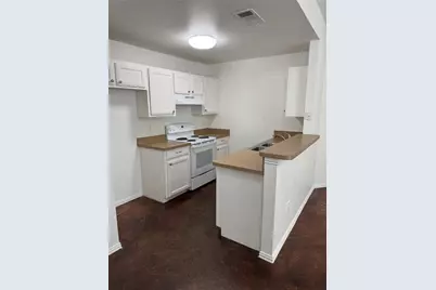 521 Oakwood Lane, Arlington, TX 76012 - Photo 7