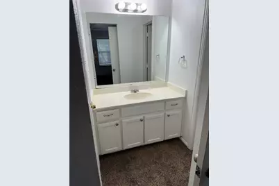 521 Oakwood Lane, Arlington, TX 76012 - Photo 11