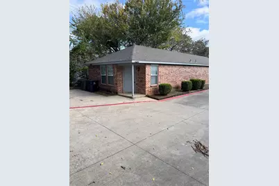 521 Oakwood Lane, Arlington, TX 76012 - Photo 17