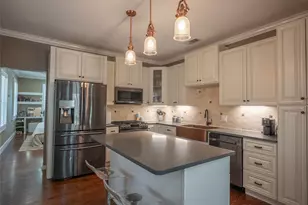 1004 Moreland Ave, Dallas, TX 75204 - Photo 9