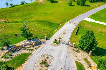 720 S Sugartree Drive, Lipan, TX 76462 - Photo 15