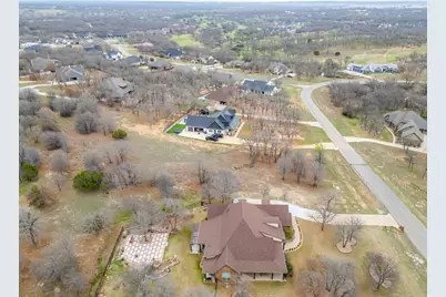 720 S Sugartree Drive, Lipan, TX 76462 - Photo 5