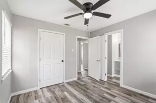 6129 Singing Hills Dr, Dallas, TX 75241 - Photo 15