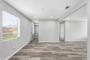 6129 Singing Hills Dr, Dallas, TX 75241 - Photo 11