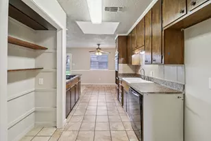 413 Glenhaven Dr, Azle, TX 76020 - Photo 9