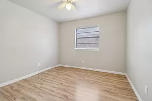 413 Glenhaven Dr, Azle, TX 76020 - Photo 15