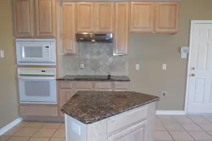 221 S Village Dr, McKinney, TX 75072 - Photo 13