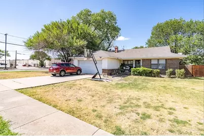 1809 Crockett Street, Garland, TX 75042 - Photo 3