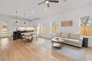 408 Matthew St, Hillsboro, TX 76645 - Photo 5