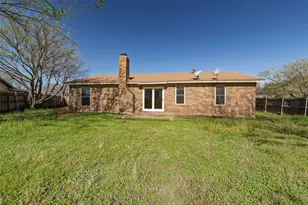 551 Rockledge Dr, Saginaw, TX 76179 - Photo 37